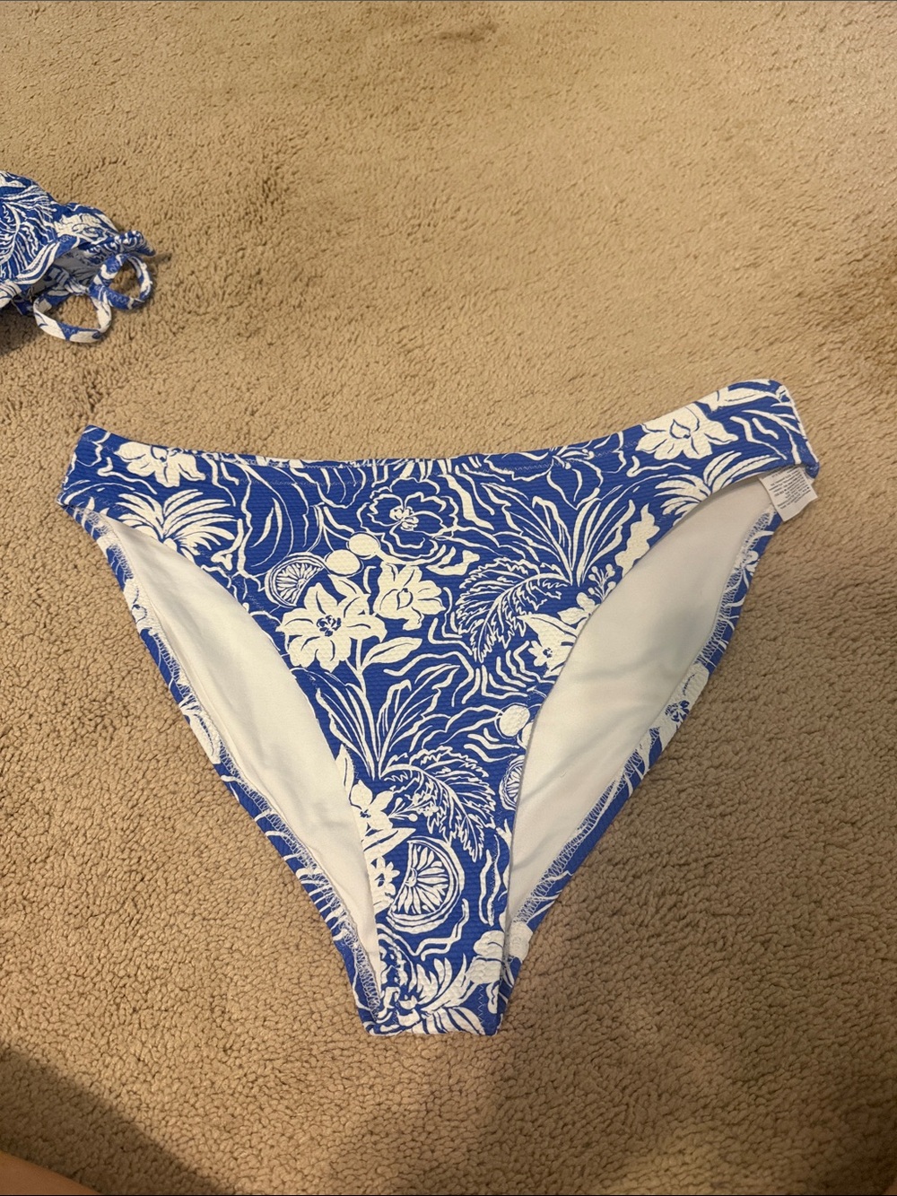 NWOT Old Navy Blue and White Floral Bikini Bottom